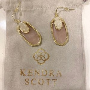 Kendra Scott Emmy earrings